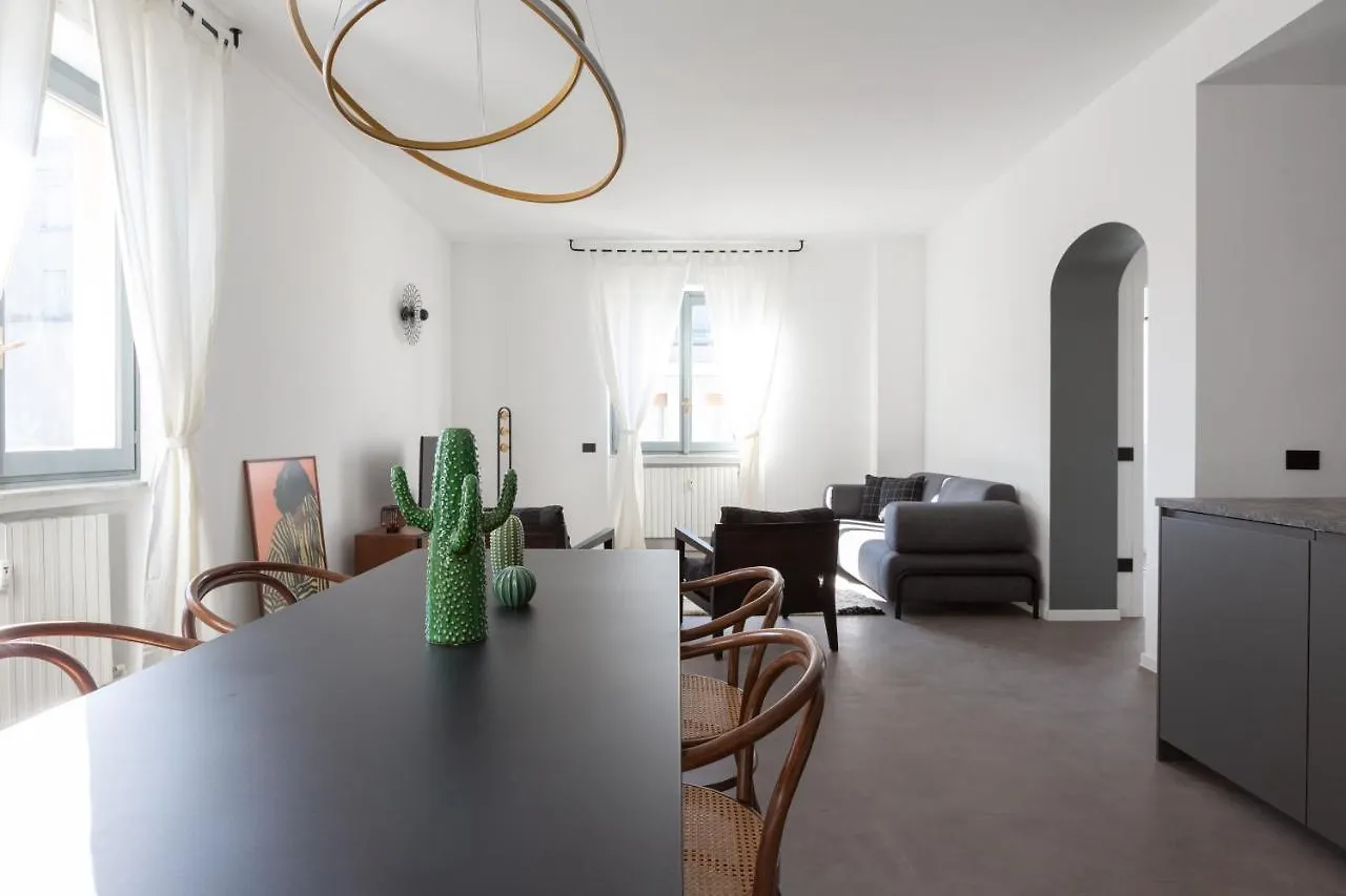 Sant'Ambrogio Bright And Stylish Flat Appartement Milaan